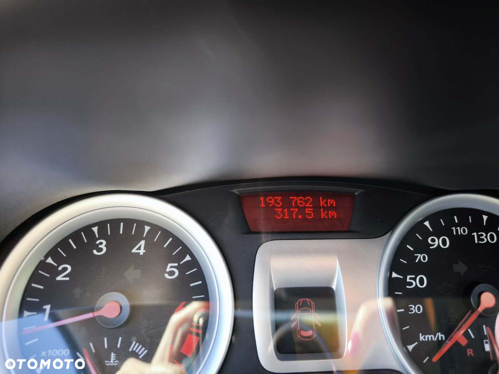 Renault Clio 1.2 16V 75 TomTom Edition - 8