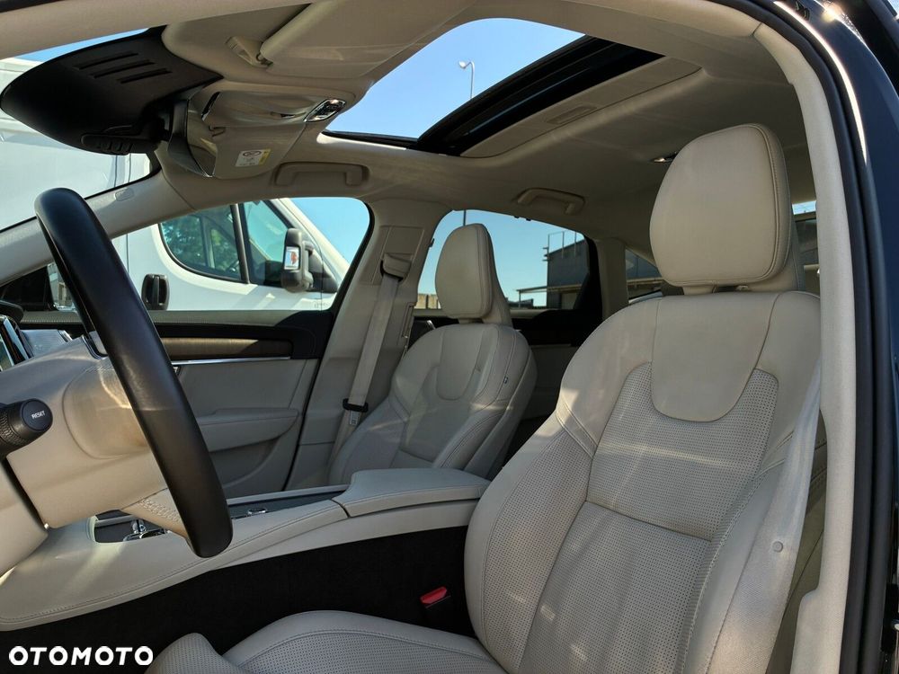 Volvo S90 - 11