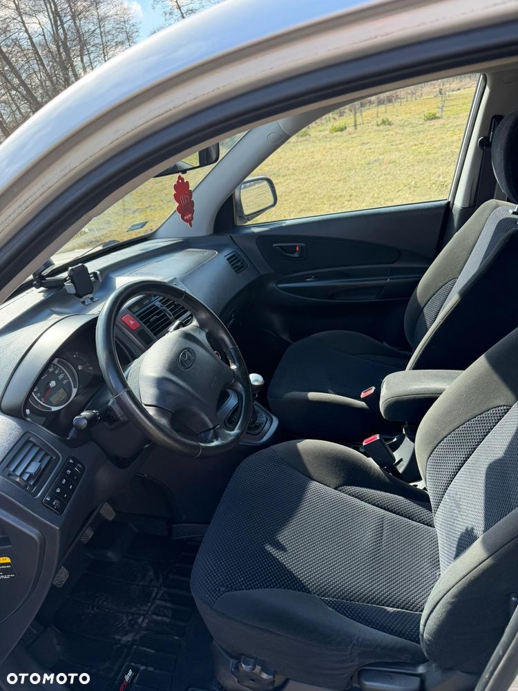 Hyundai Tucson 2.0 CRDi VGT 2WD GLS - 9