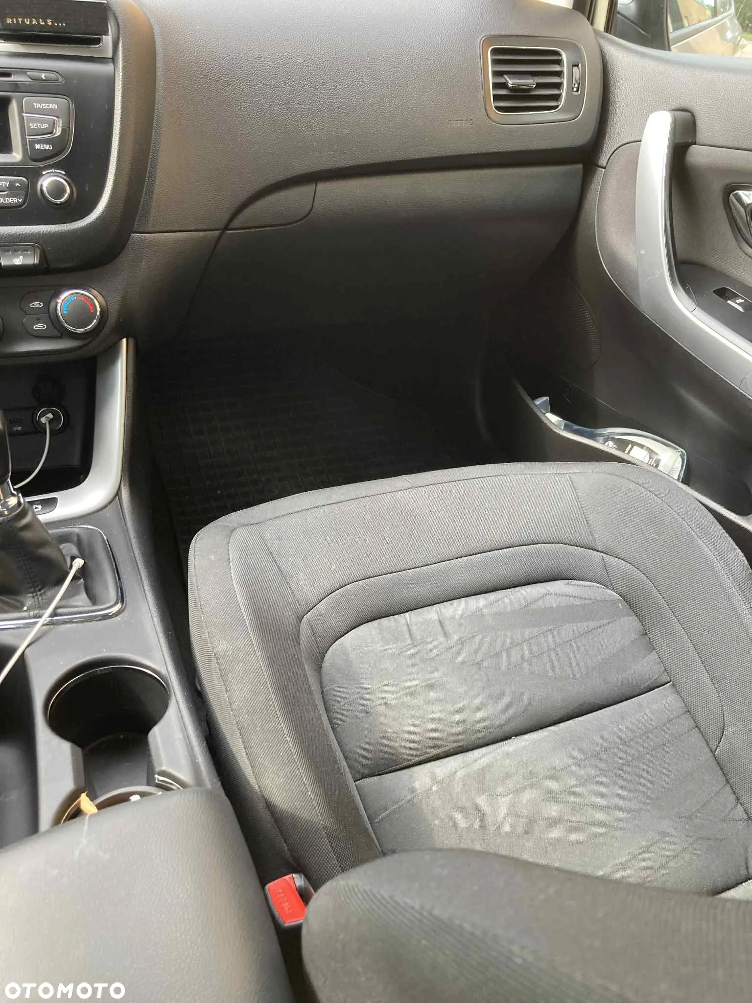 Kia Ceed - 14