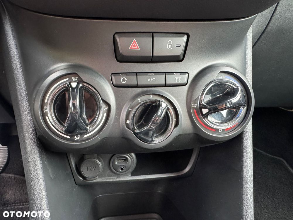 Peugeot 208 1.2 VTi Access - 21