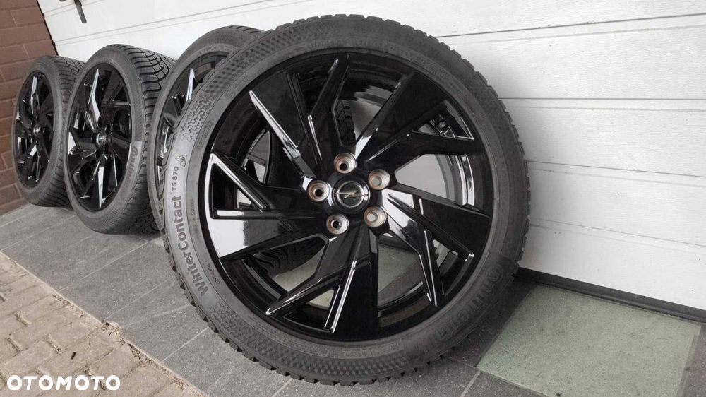 Koła 17" Opel Astra L Peugeot opony zima 225/45/17 5x108 (OL2043)