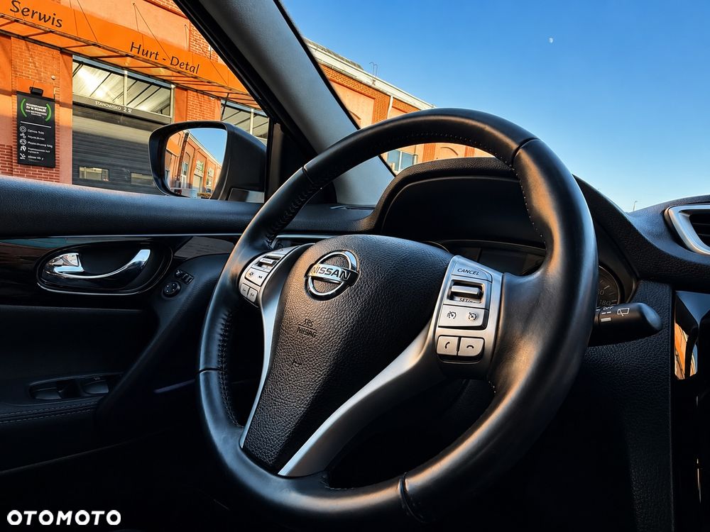 Nissan Qashqai 1.2 DIG-T N-Connecta - 16