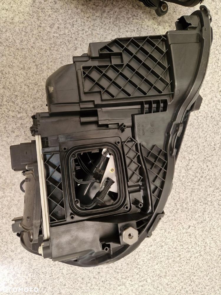 MERCEDES E W212 LIFT LAMPY PRZEDNIE LEWA PRAWA LAMPA - 14