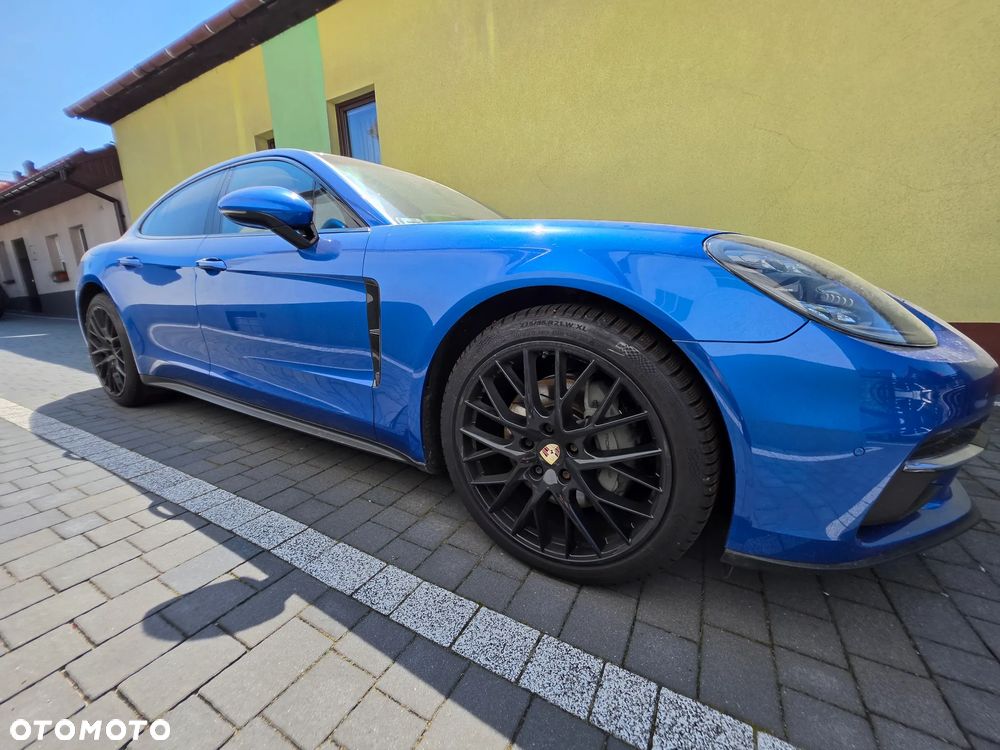 Porsche Panamera 4S - 28