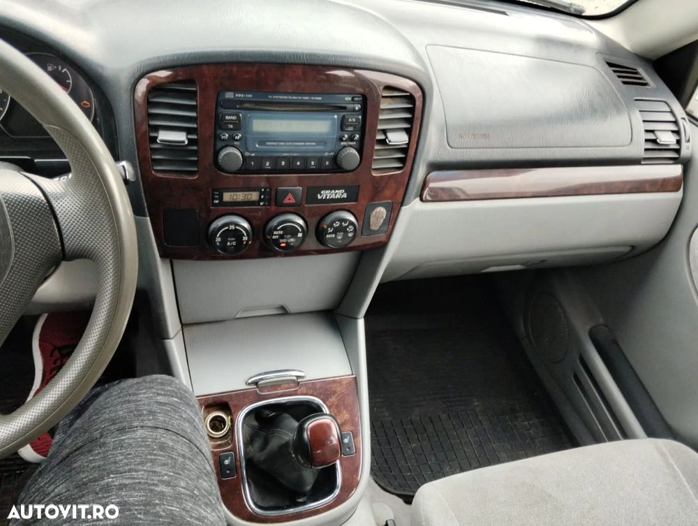 Suzuki Grand Vitara XL-7 2.0 TD Comfort - 8