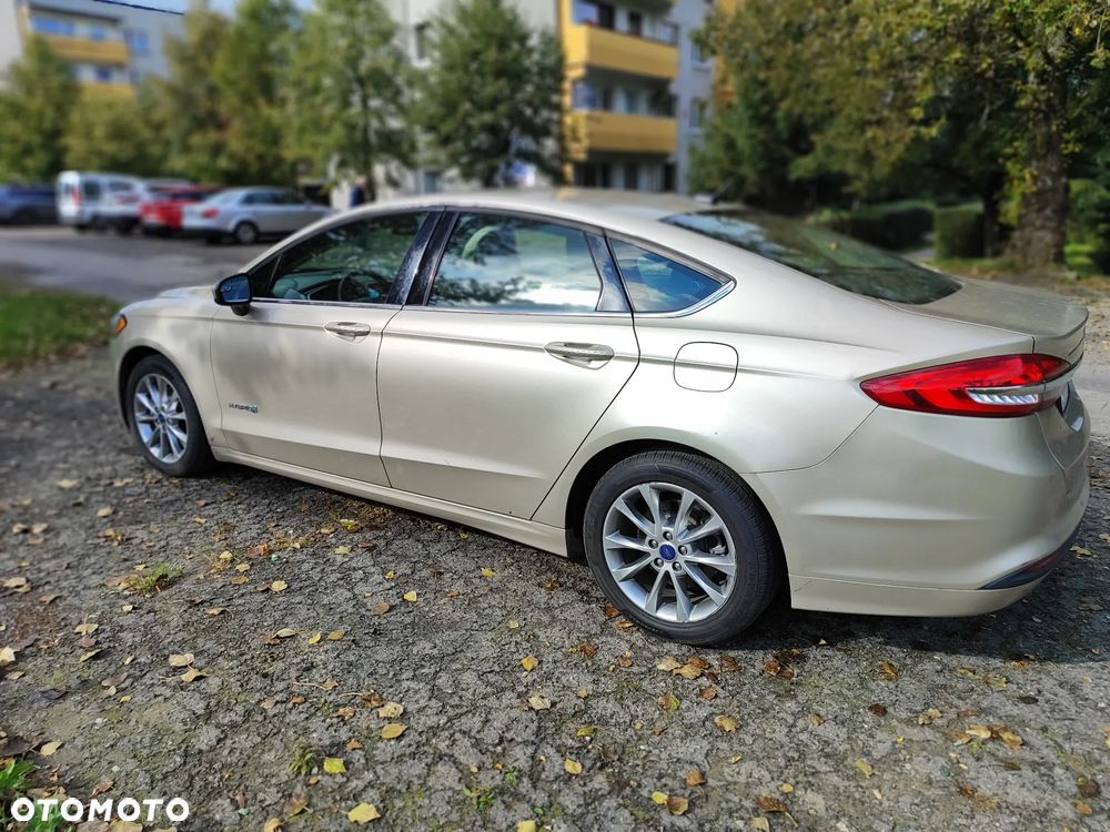 Ford Fusion - 7