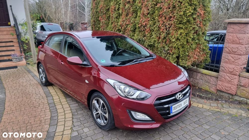 Hyundai i30 blue 1.4 Trend - 9