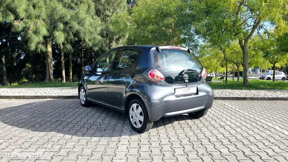 Toyota Aygo 1.0 + AC - 7