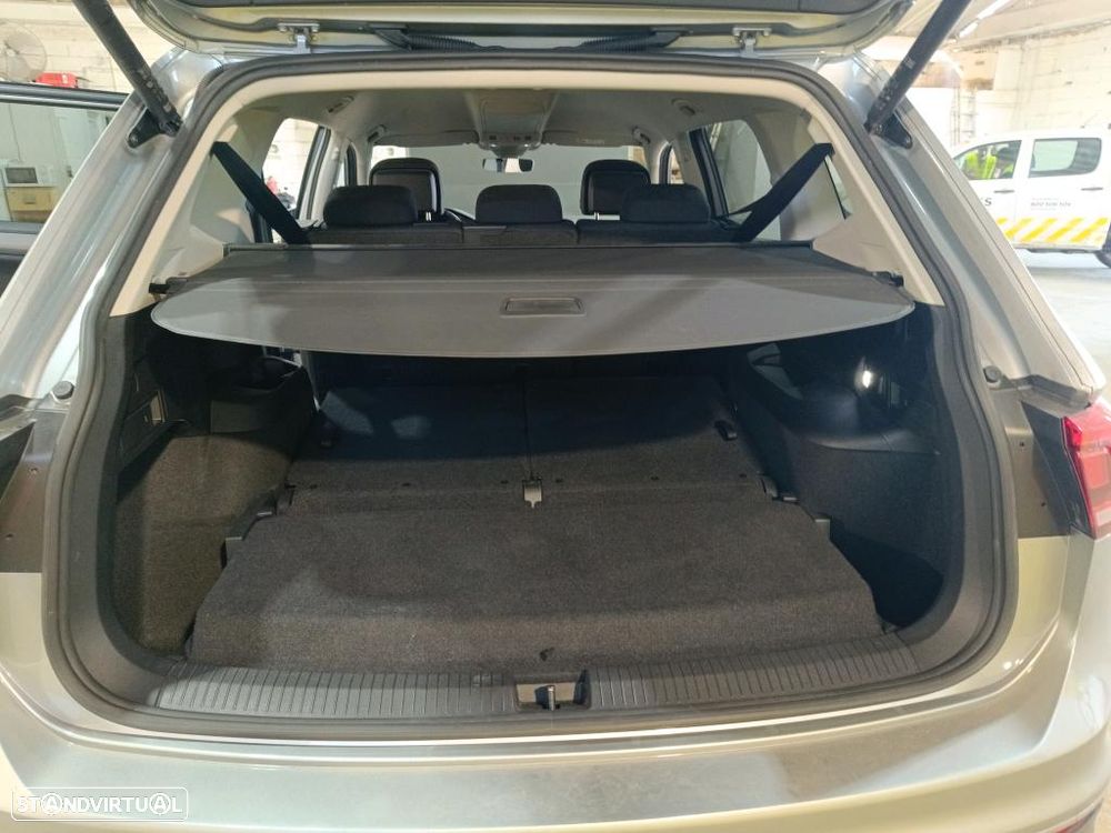 VW Tiguan Allspace 2.0 TDI Conceptline DSG - 11