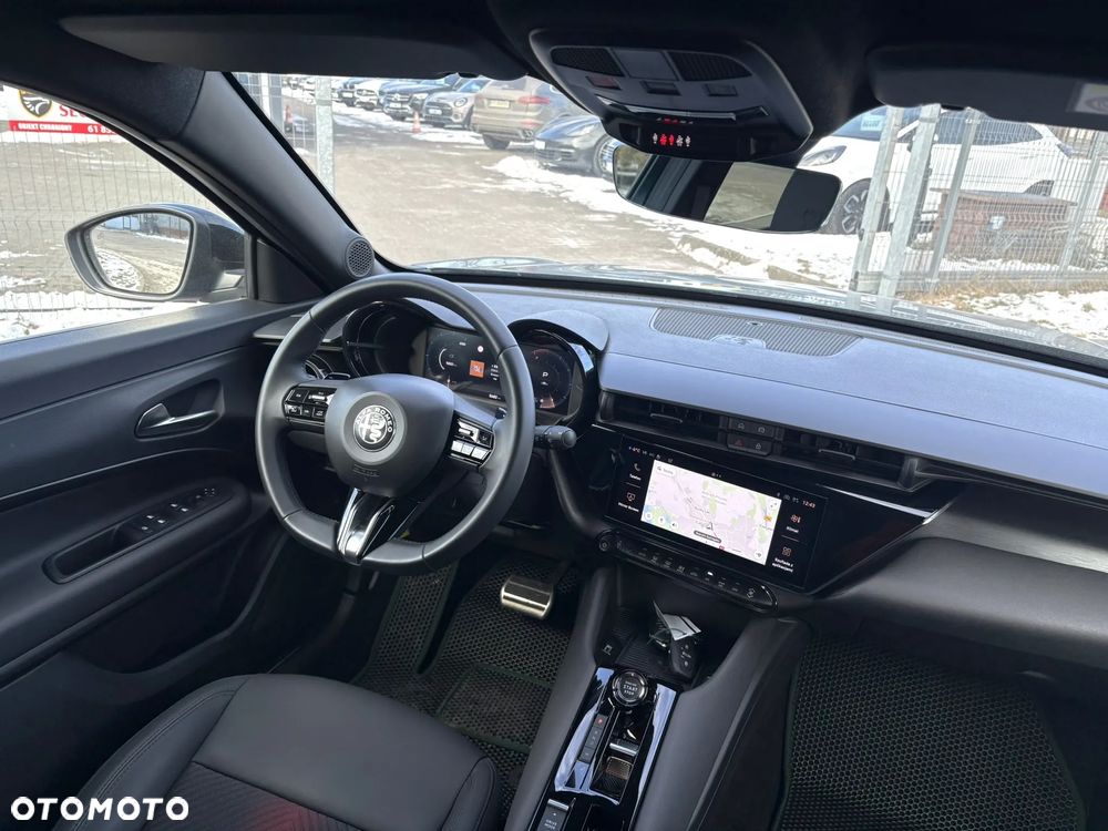 Alfa Romeo Junior 1.2 mHEV Ibrida Speciale eDCT - 25