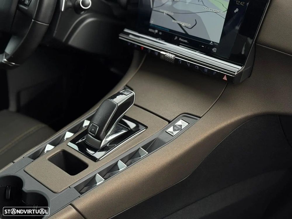 DS DS7 Crossback - 17