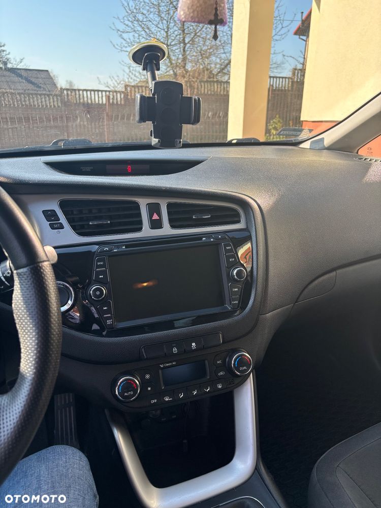 Kia Ceed 1.6 GDI L - 8