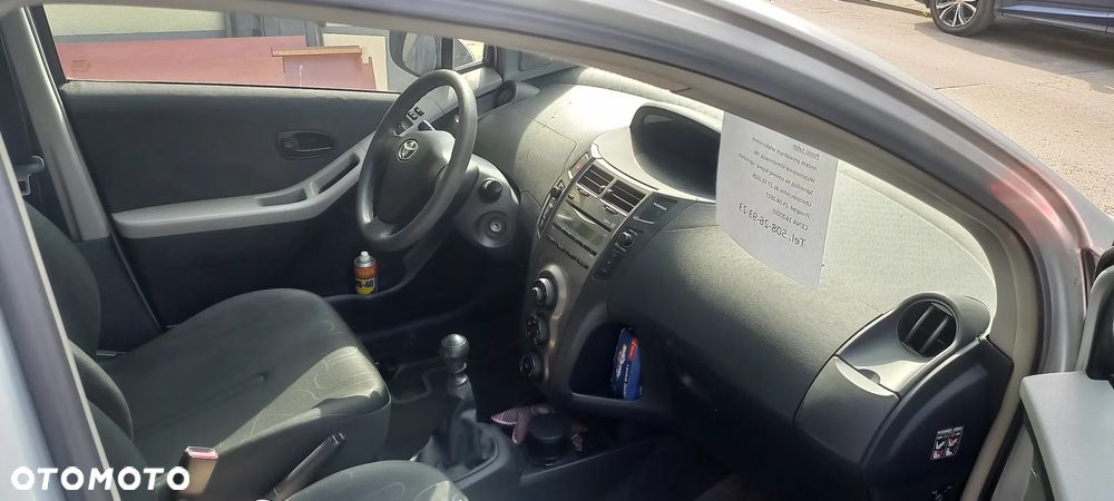 Toyota Yaris 1.33 Luna - 5