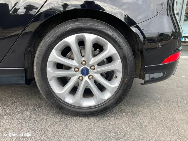 Ford Focus 1.0 EcoBoost S&S ST-Line - 9