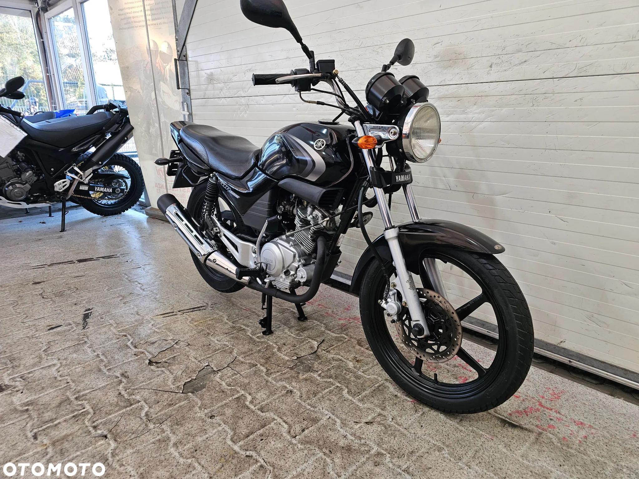Yamaha YBR - 7