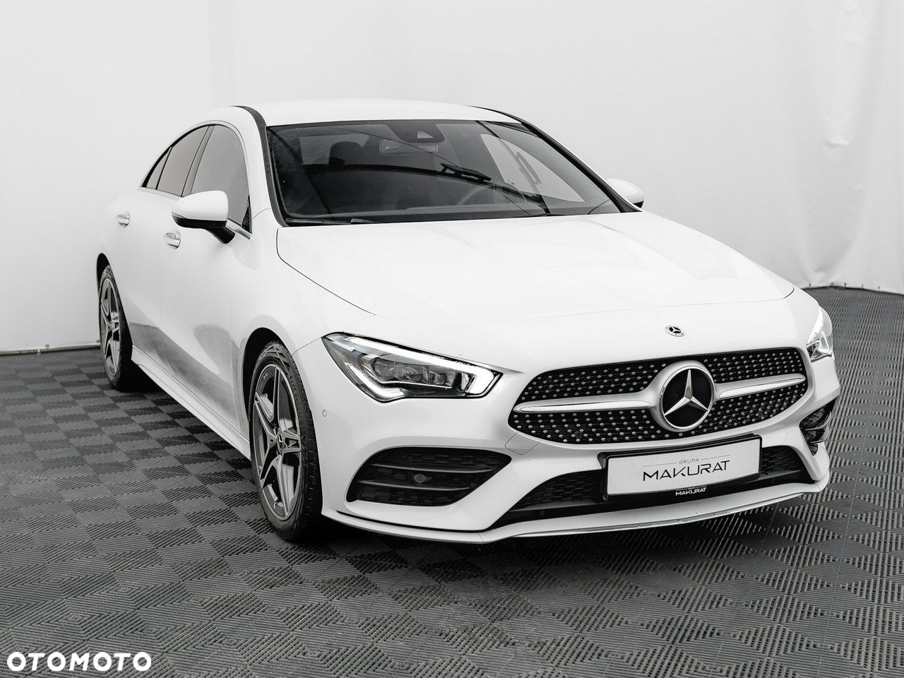 Mercedes-Benz CLA - 4