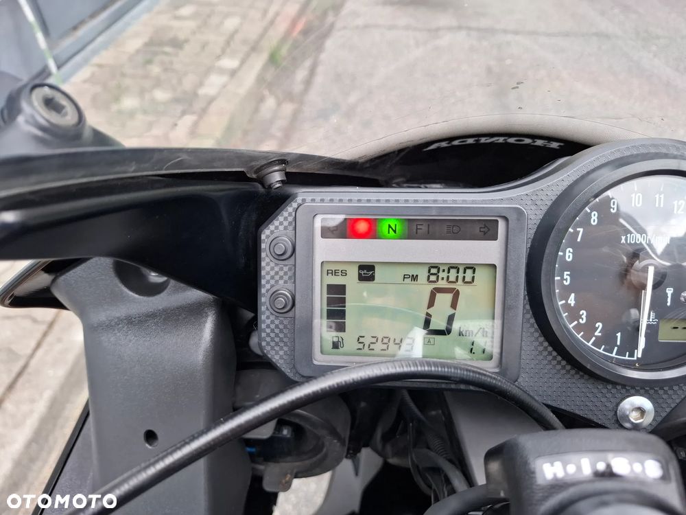Honda CBR - 8