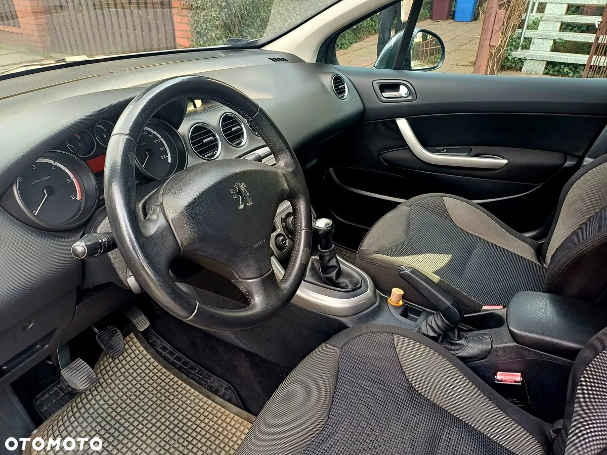 Peugeot 308 1.6 HDi Premium - 15