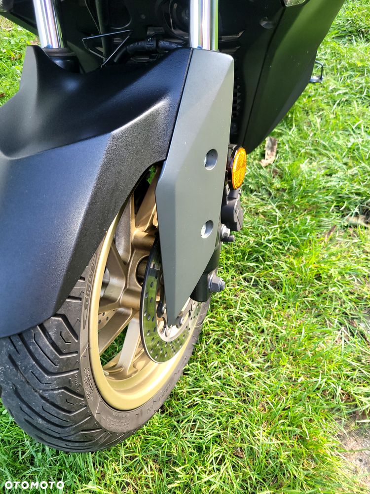 Yamaha X-max - 4