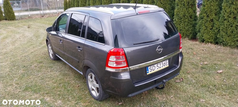 Opel Zafira 1.8 Enjoy - 11