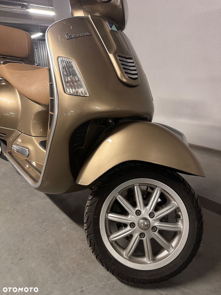 Vespa GTS - 4