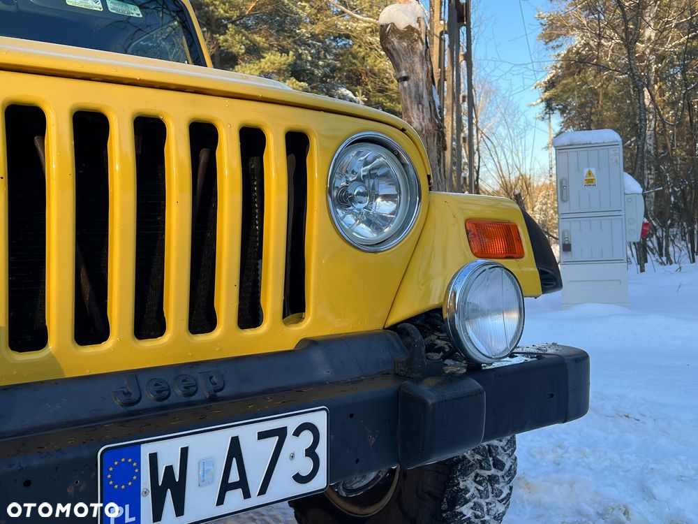 Jeep Wrangler - 9