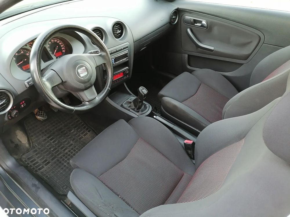 Seat Ibiza 1.4 16V Reference - 10