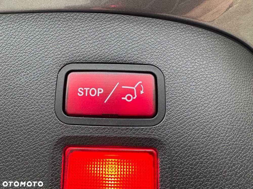 Mercedes-Benz CLA 220 (CDI) d 4Matic 7G-DCT Orange Art Edition - 17