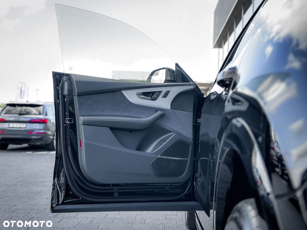 Audi Q8 - 15