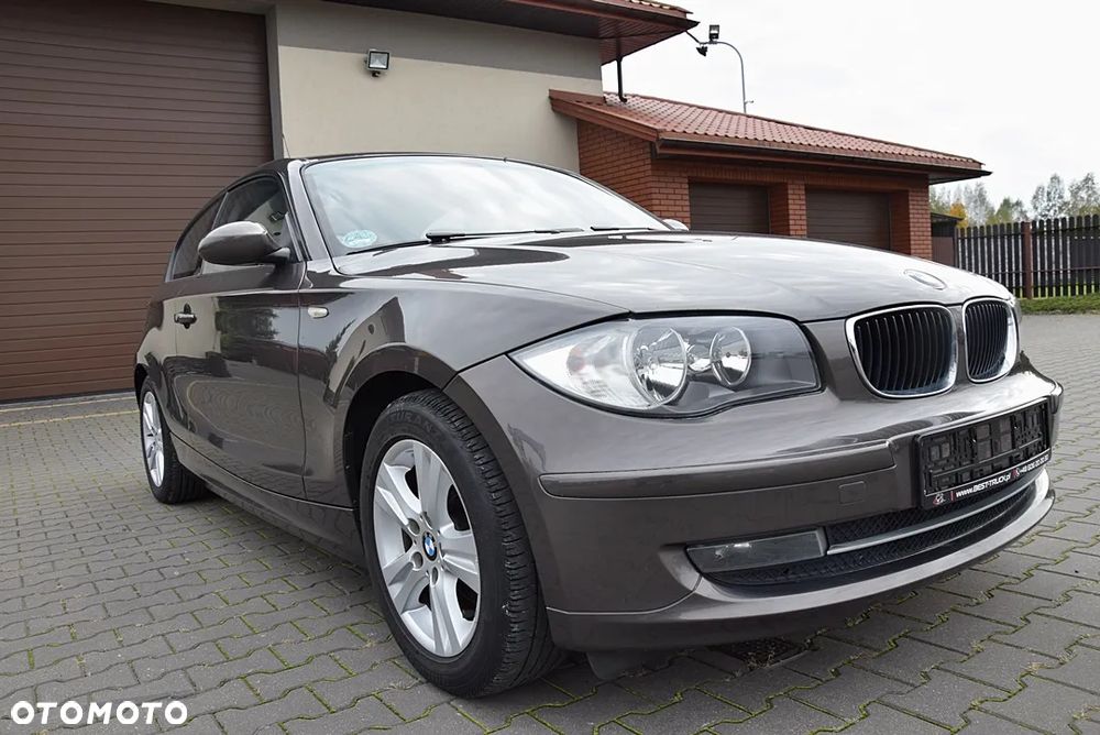 BMW Seria 1 116i - 11