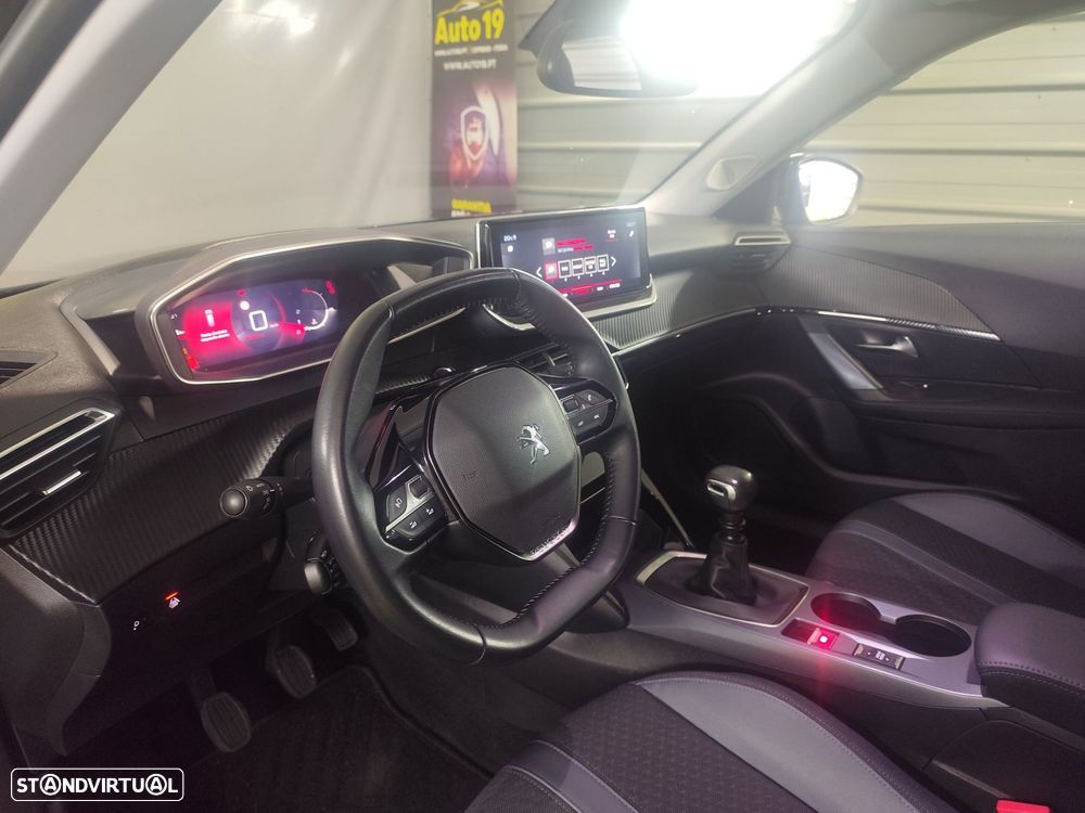 Peugeot 2008 PureTech 100 Stop&Start Allure Pack - 19