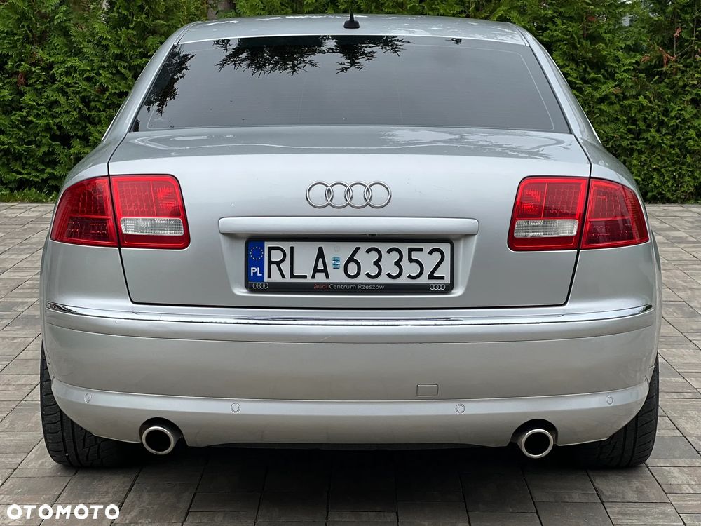 Audi A8 4.2 Quattro - 11
