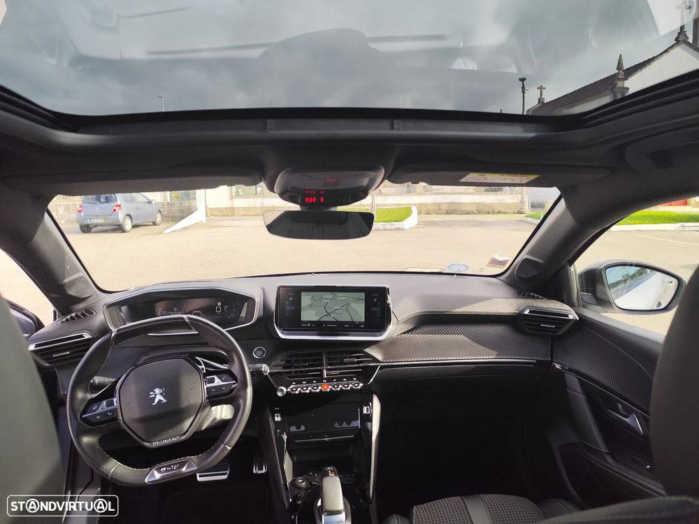 Peugeot e-208 GT - 16