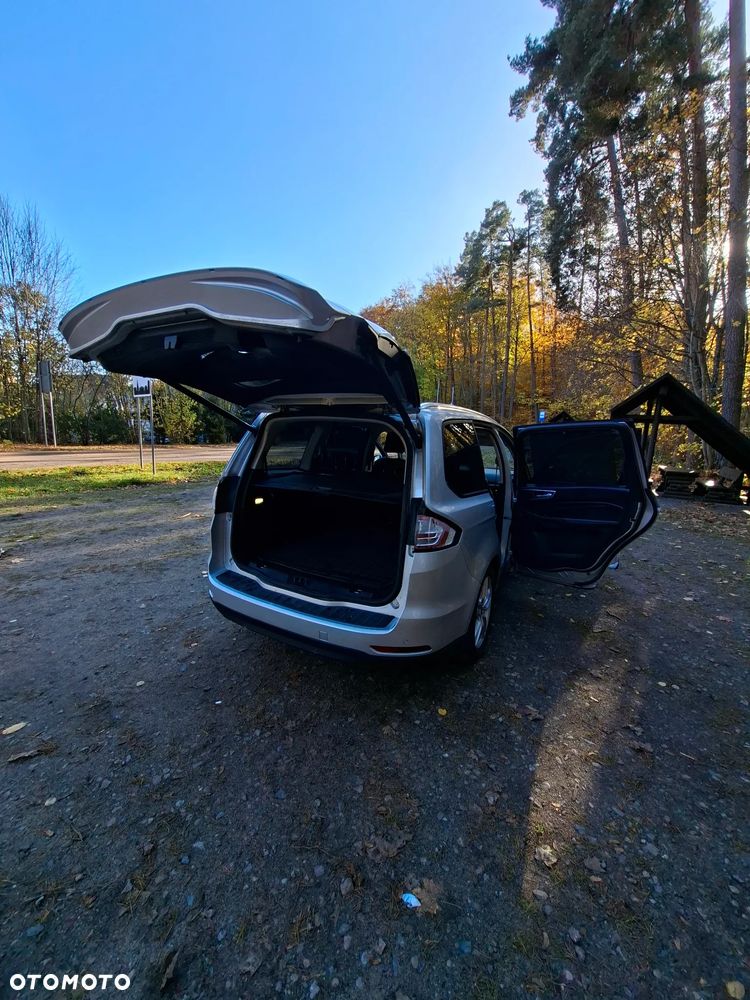 Ford Galaxy - 38