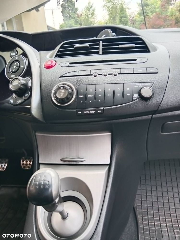 Honda Civic 1.8i-VTEC Sport - 10