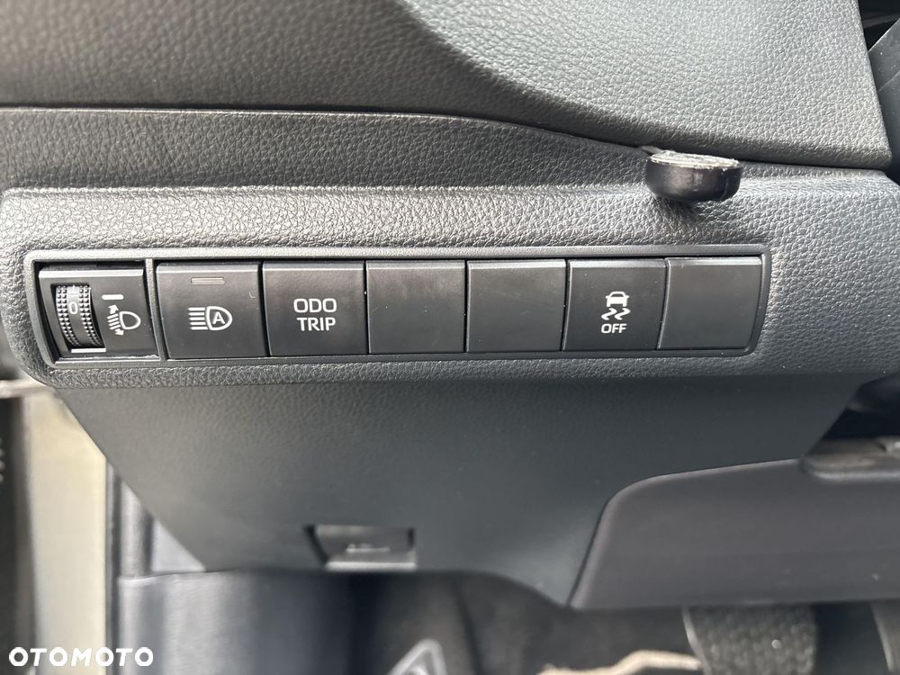 Toyota Corolla 1.8 Hybrid Comfort - 16