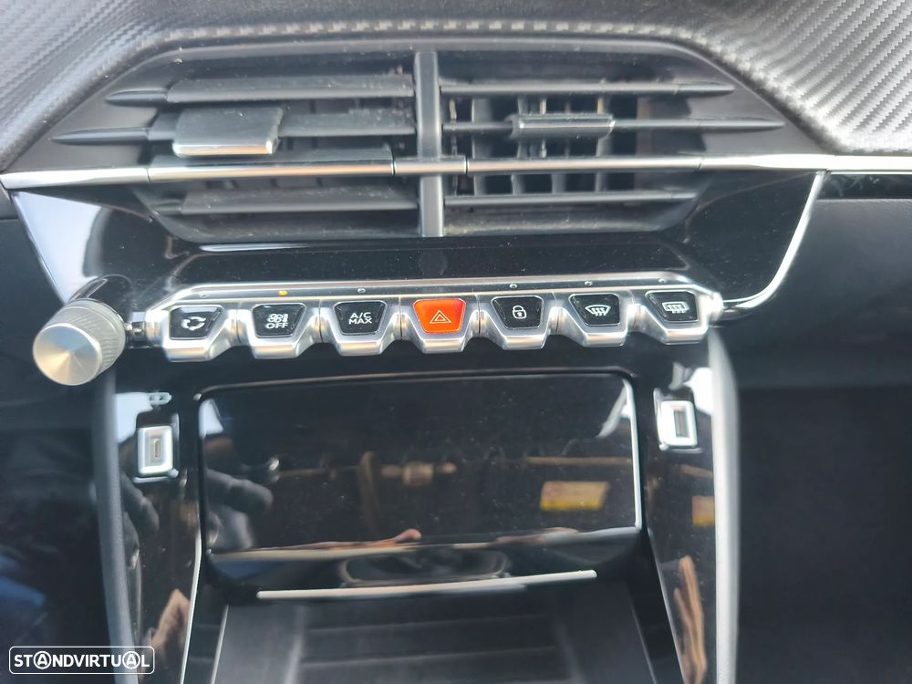 Peugeot 2008 - 15