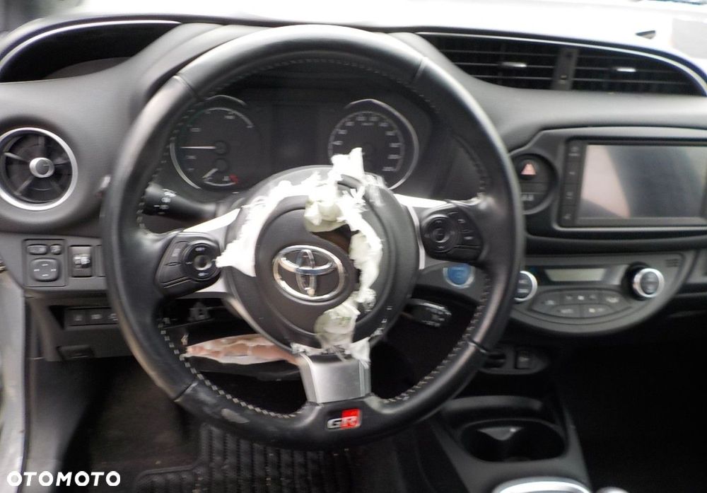 Toyota Yaris - 28