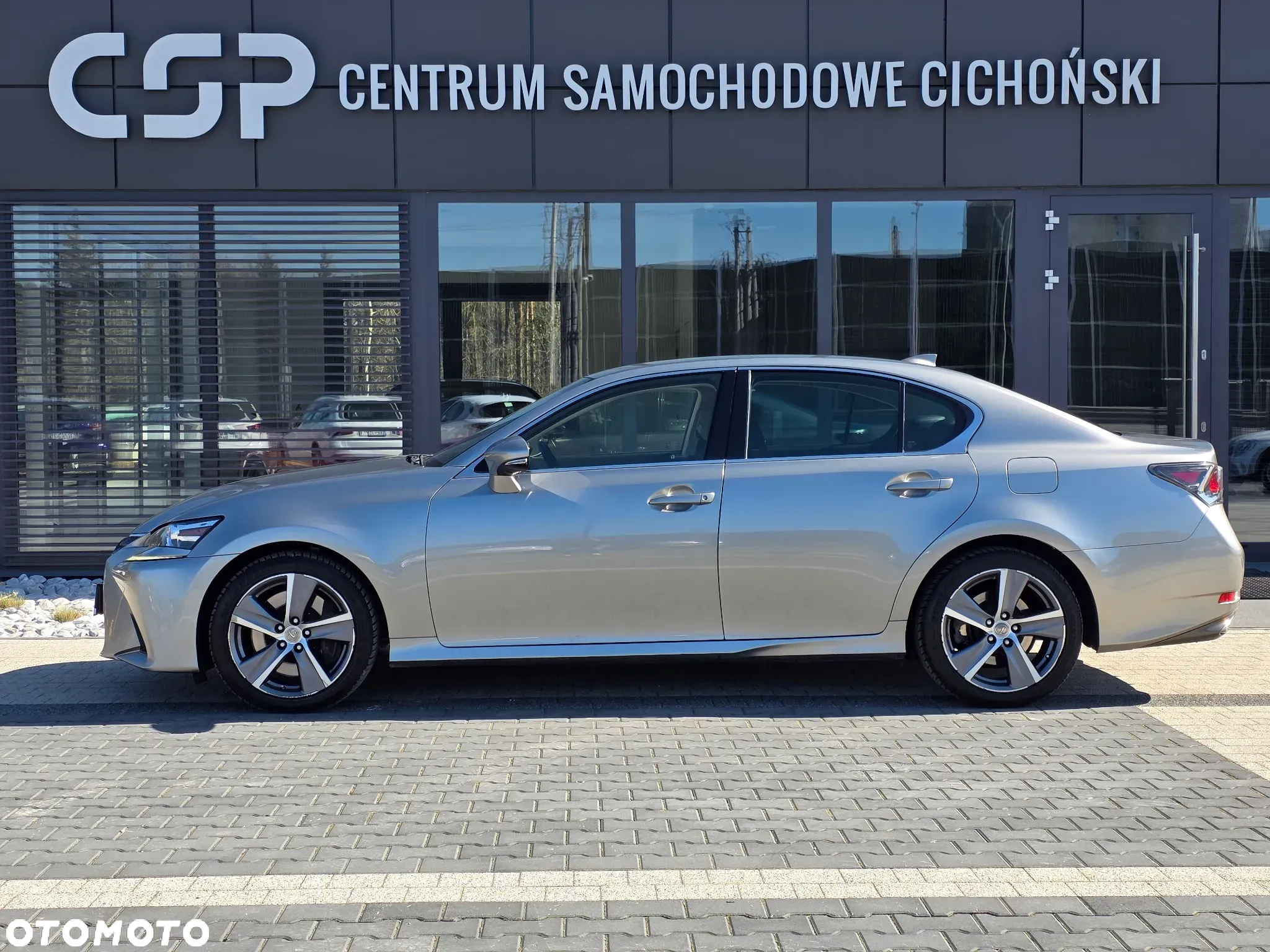 Lexus GS 200t / 300 F Sport - 13