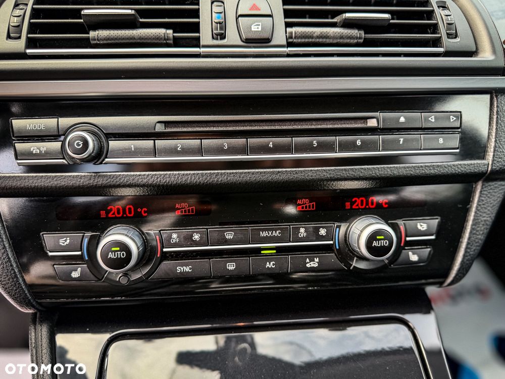 BMW Seria 5 525d Modern Line - 37