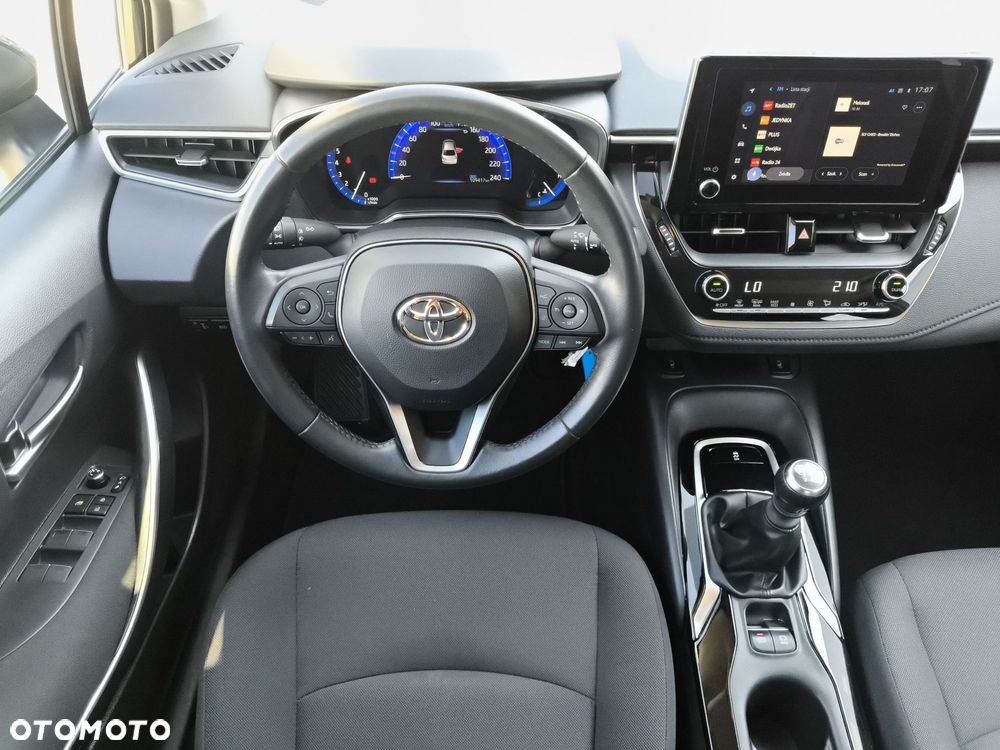 Toyota Corolla - 12