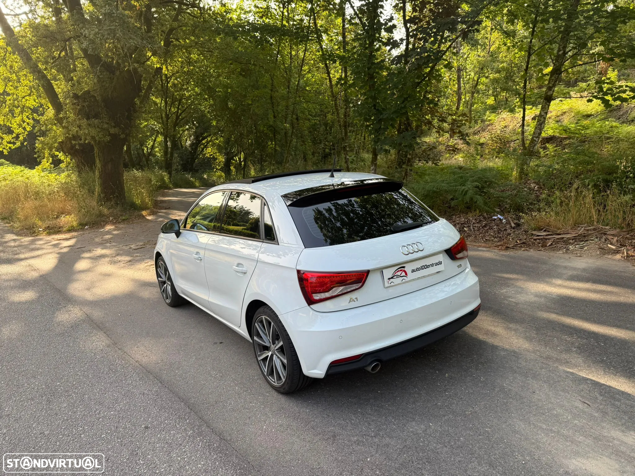Audi A1 Sportback 1.6 TDI S line edition - 22