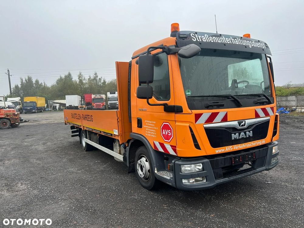 MAN TGL 8.220 // 2018r // 120 tys km - 2