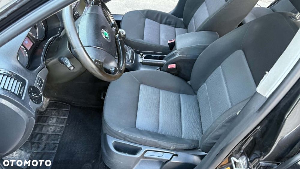 Skoda Octavia 2.0 TDI Ambiente - 22