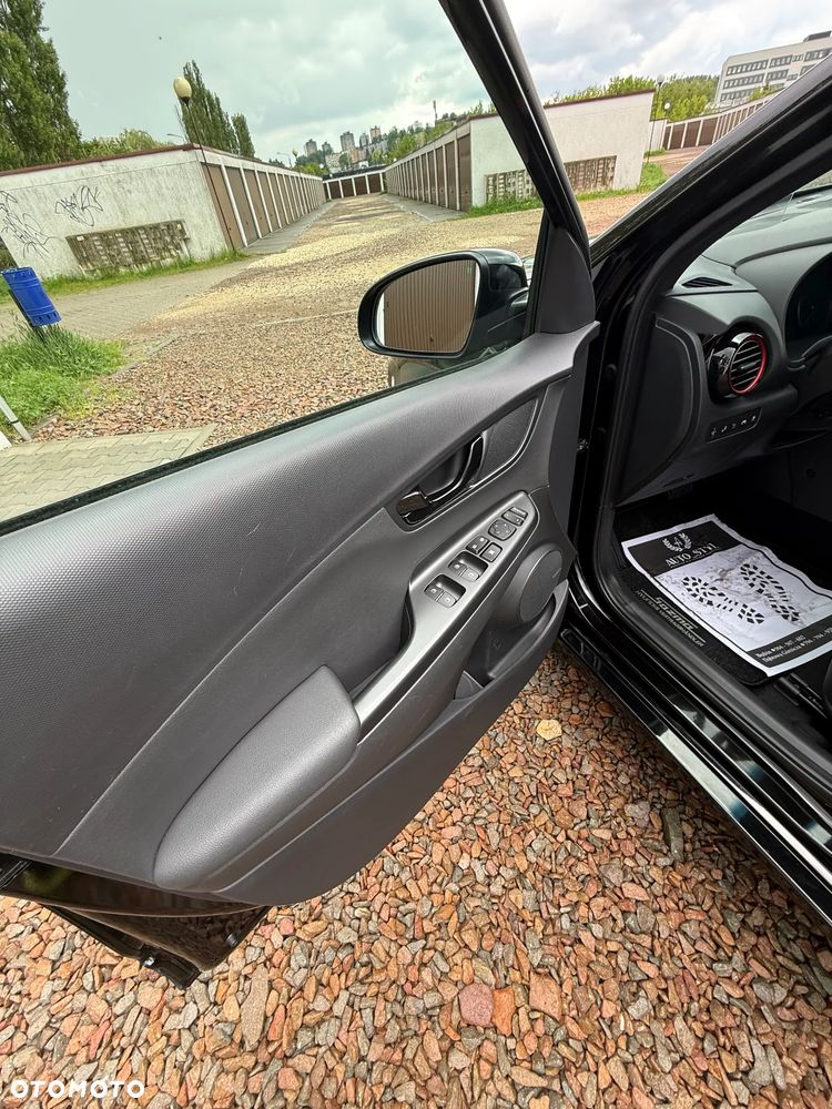 Hyundai Kona 1.6 T-GDI DCT Premium - 27