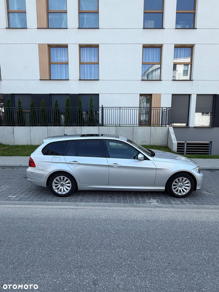 BMW Seria 3 320d - 4