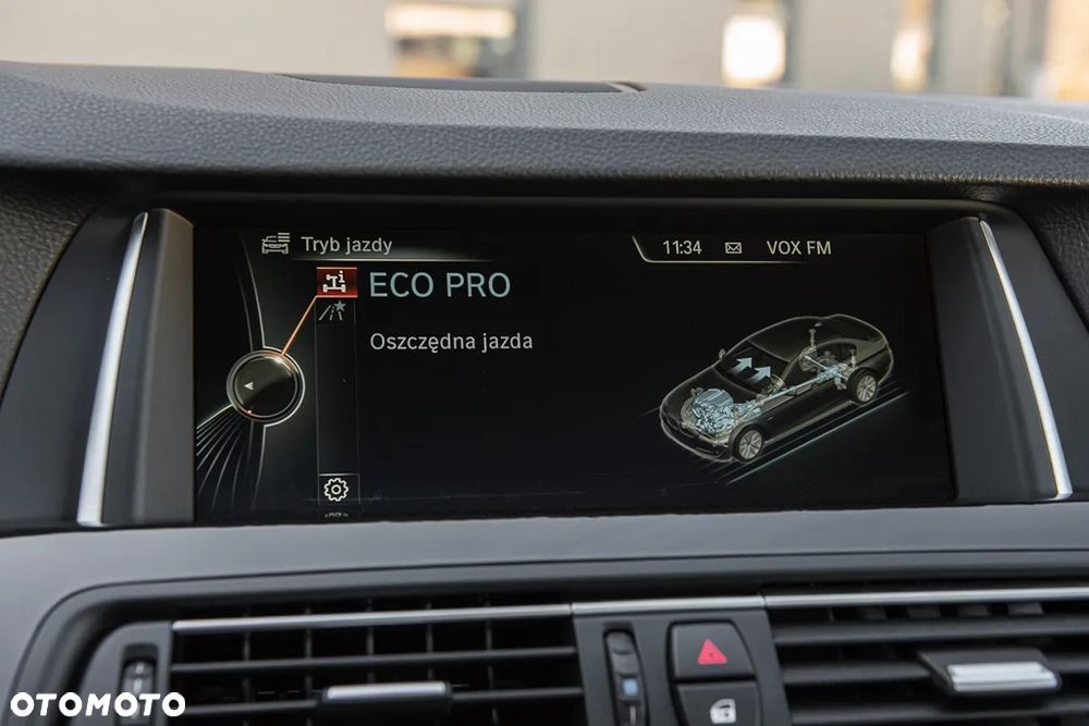 BMW Seria 5 525d Sport-Aut Luxury Line - 25