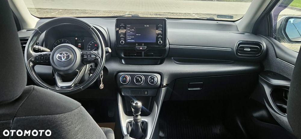 Toyota Yaris - 11