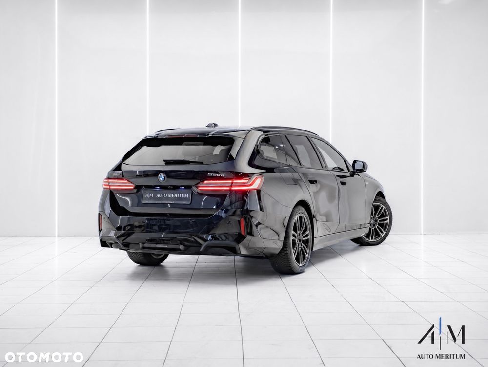 BMW Seria 5 520d xDrive - 4